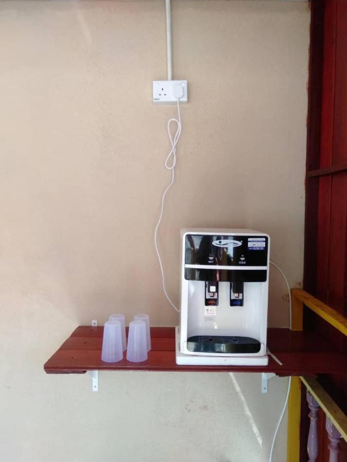 Ayah Perhentian Hostel Kampong Pasir Hantu Екстериор снимка