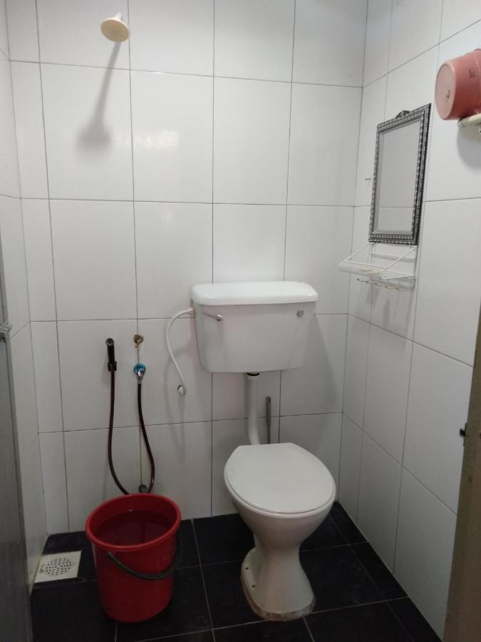 Ayah Perhentian Hostel Kampong Pasir Hantu Екстериор снимка