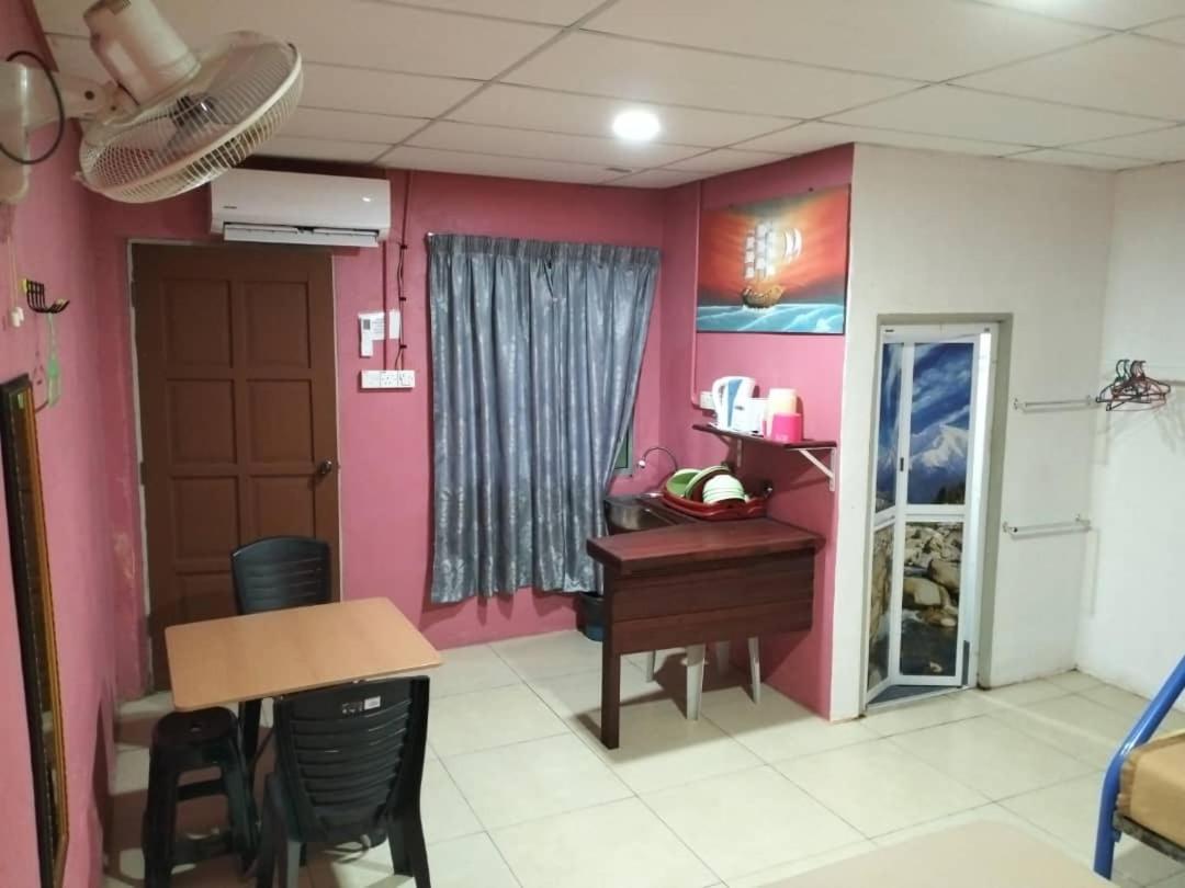 Ayah Perhentian Hostel Kampong Pasir Hantu Екстериор снимка